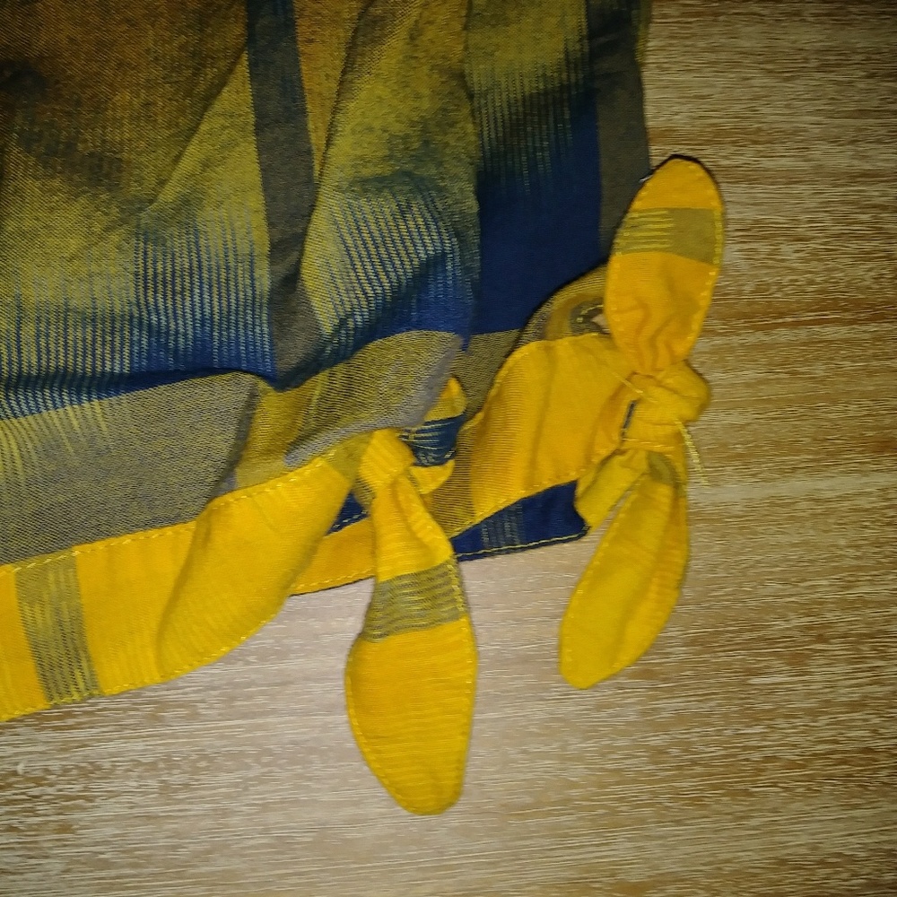 Loft Tie Cuff Shorts - Picture 5 of 8